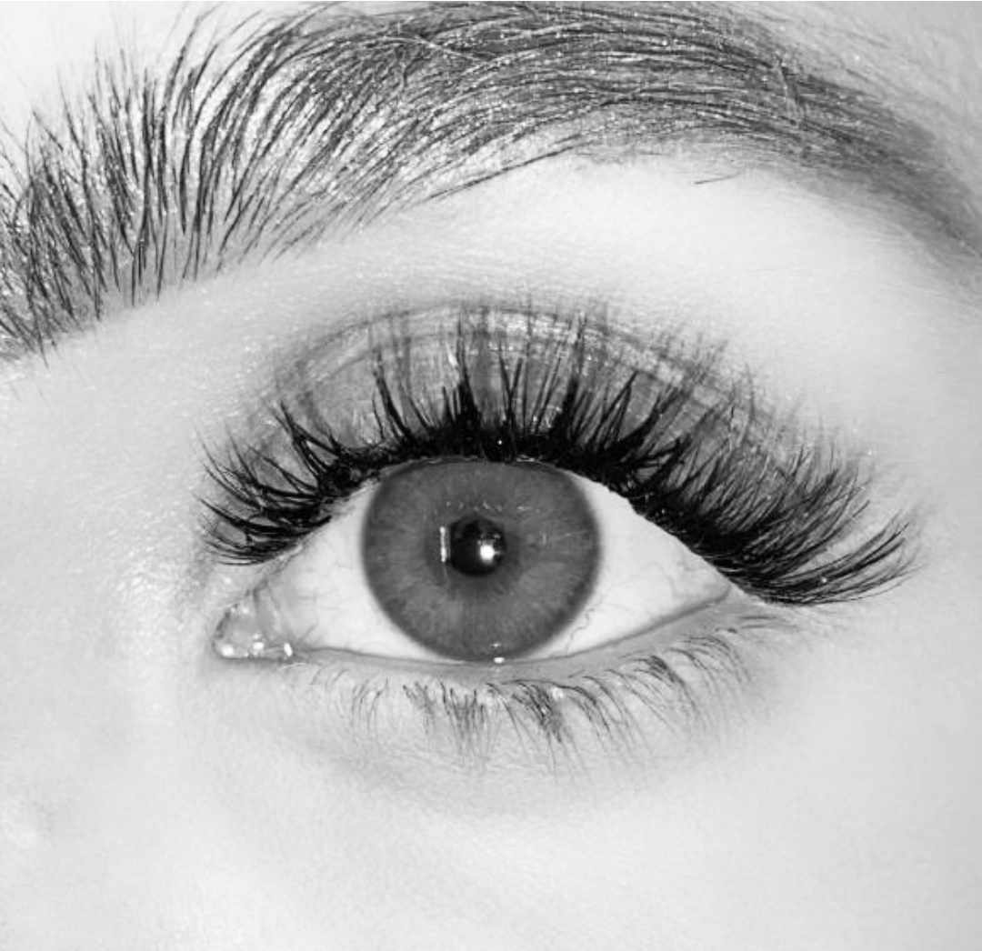 ELLA - D2R LASHES UK ~ iLASHGLAM COLLECTION Pre mapped Lashes